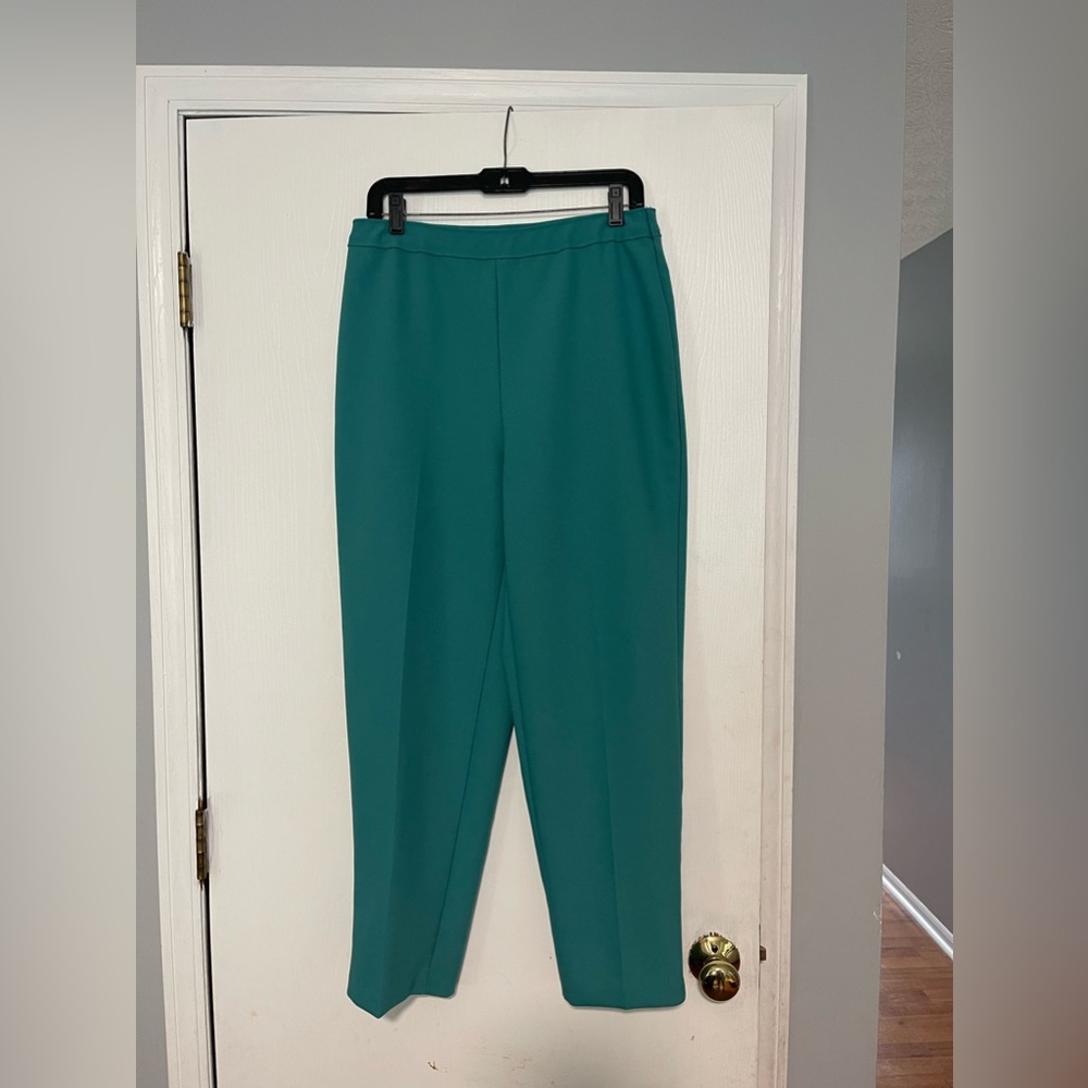 💚 Women’s Trousers 💚